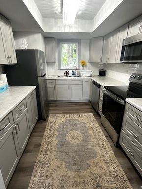 Listing photo thumbnail