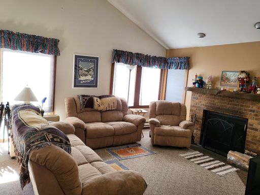 Listing photo thumbnail