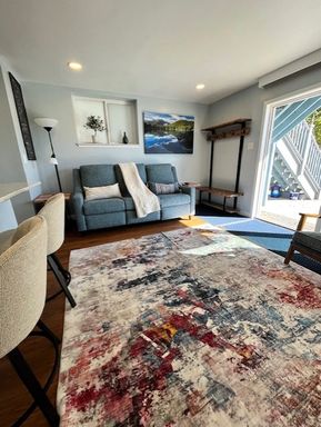 Listing photo thumbnail