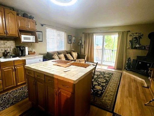 Listing photo thumbnail