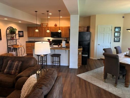 Listing photo thumbnail