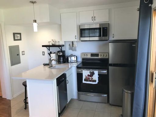 Listing photo thumbnail