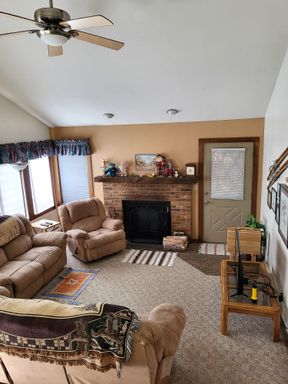 Listing photo thumbnail