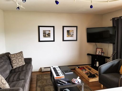 Listing photo thumbnail