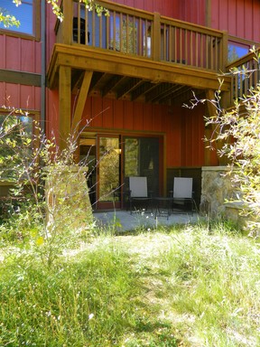 Listing photo thumbnail