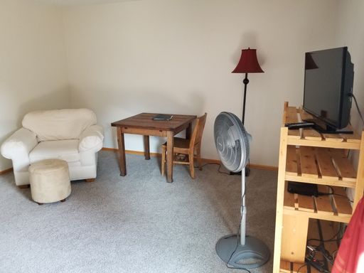 Listing photo thumbnail