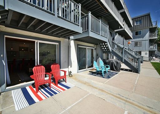 Listing photo thumbnail