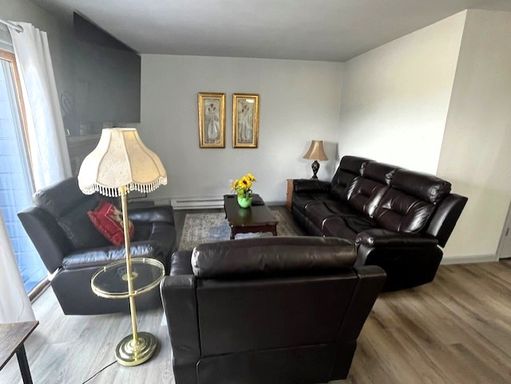 Listing photo thumbnail