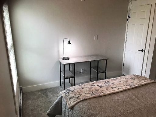 Listing photo thumbnail