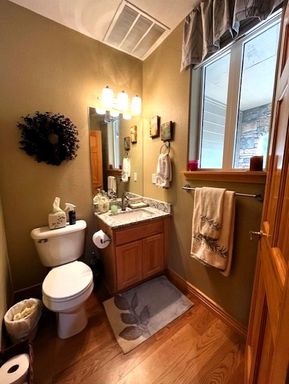Listing photo thumbnail