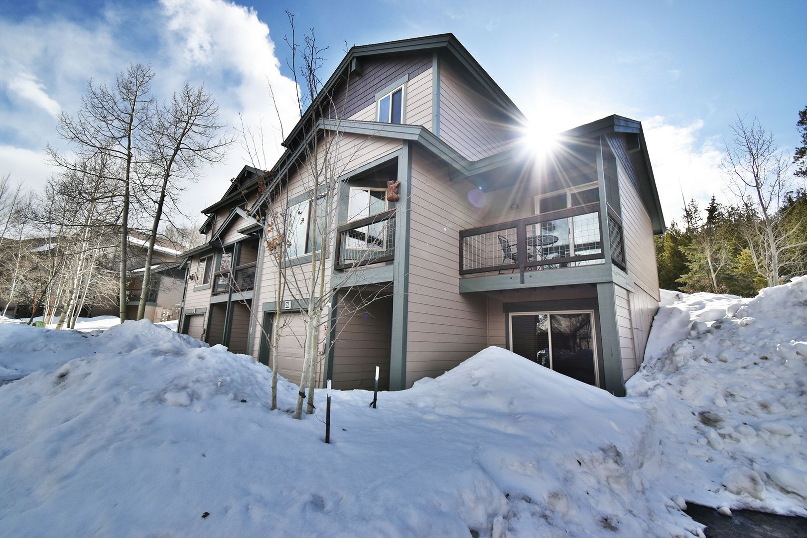 Silverthorne House: 267 Kestrel Lane