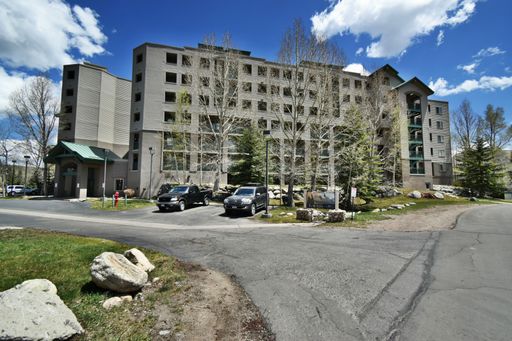 980 Lakepoint Drive #208, Towers at Lakepoint #208, Frisco, CO 80443