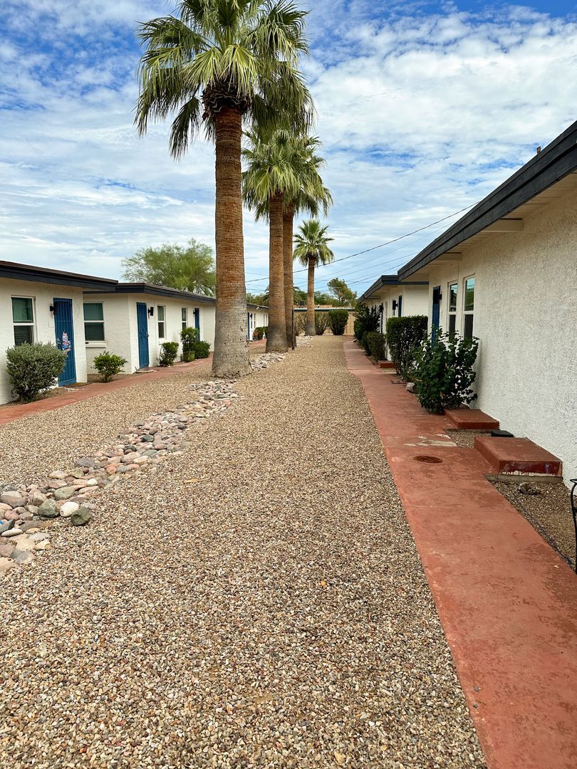 Tucson Apartment: 1340 N Country Club