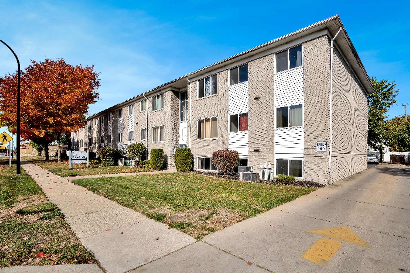 Ferndale Apartment: 1250 West Nine Mile Road
