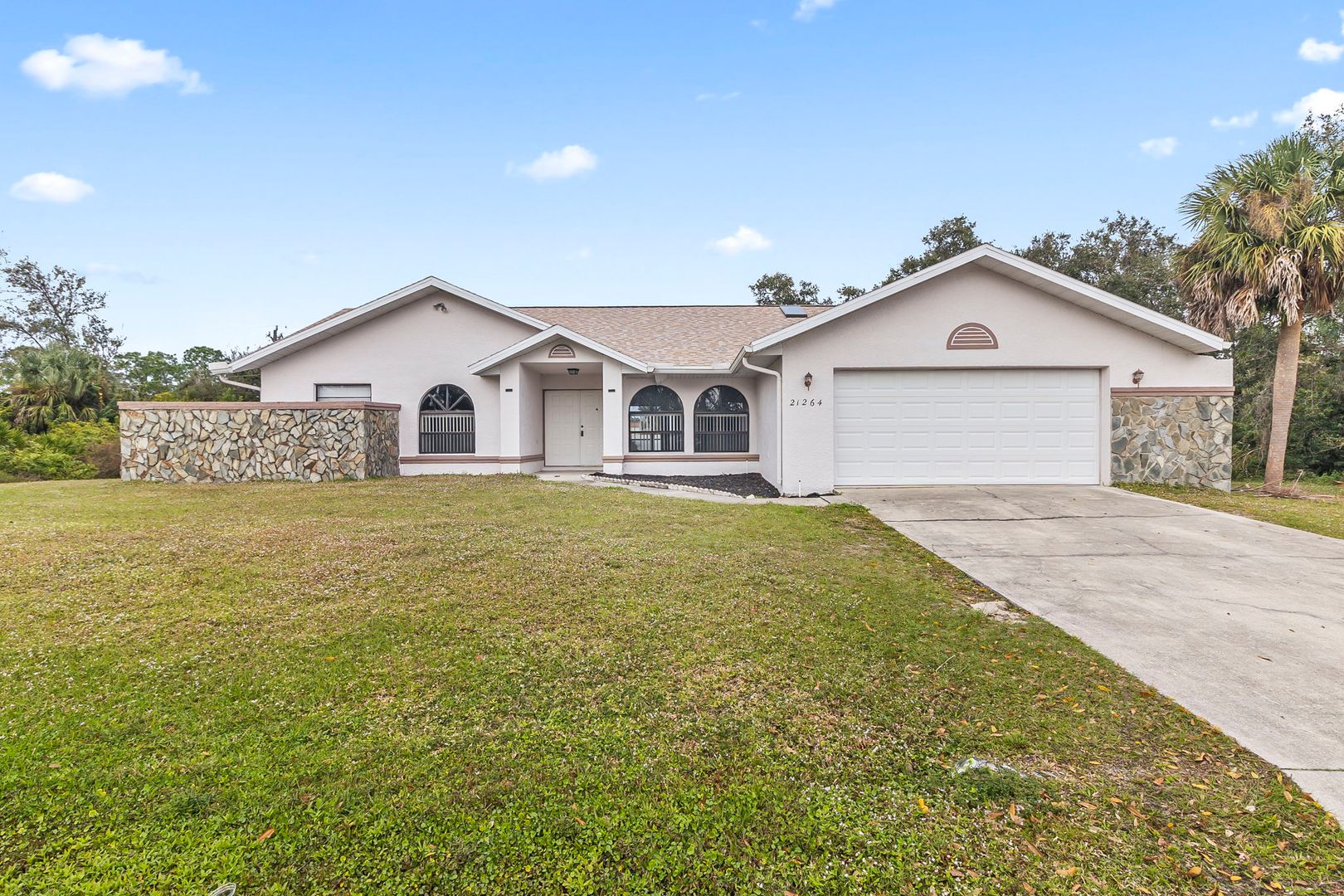 Port Charlotte House: 21264 Hawthorne Ave