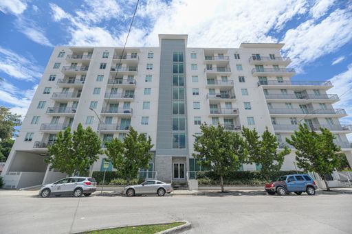 Live in Luxury - Rent Today! – photo 1