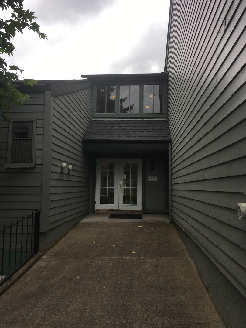 Tigard Condo: 8611 SW Brightfield Circle