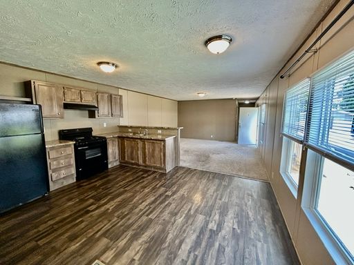 Rare 80 Foot, 3Bed Home For Sale!! Free Internet!