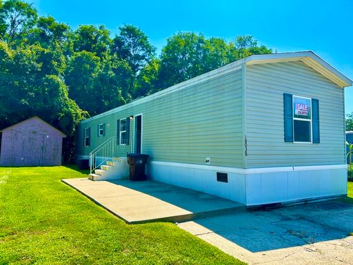 Great Home For Sale, Amazing Location! High Speed Internet Included!