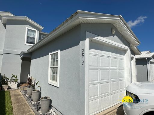 Great 3 BedroomsTownhouse with community pool! – photo 1
