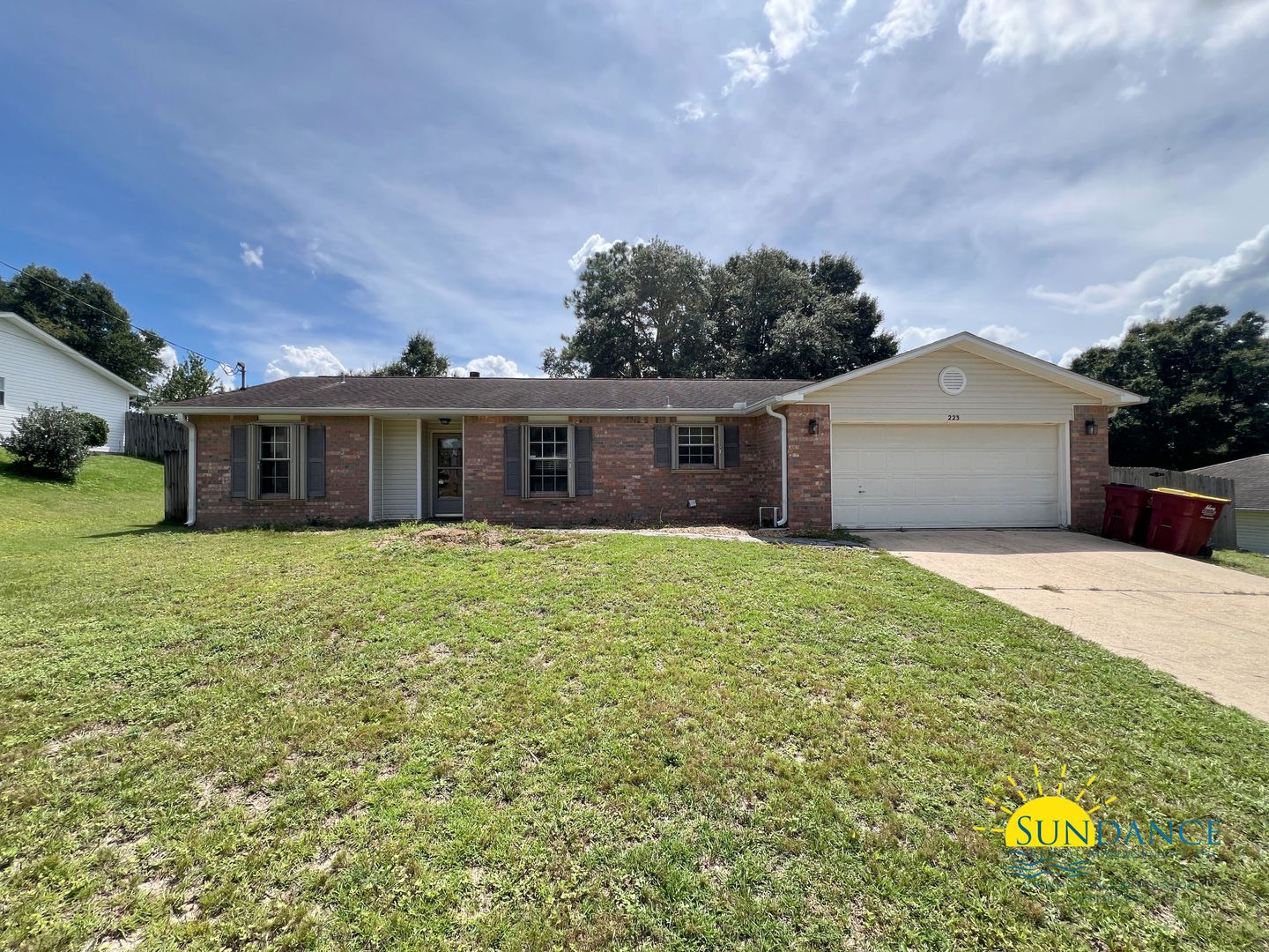 Crestview House: 223 Westview Drive
