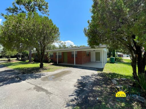 Newly Remodeled Duplex Near Eglin Air Force Base!