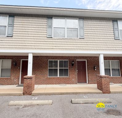 Beautifully Updated 2BR Townhouse in Fort Walton Beach! – photo 1