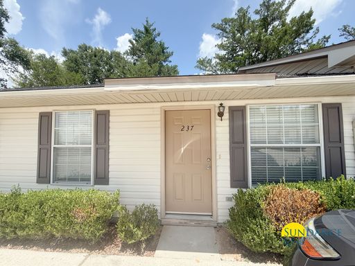 Updated 2 Bedroom Home in Crestview! – photo 1