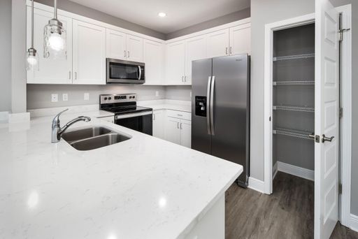 NEW construction in the heart of Fort Walton Beach! – photo 1