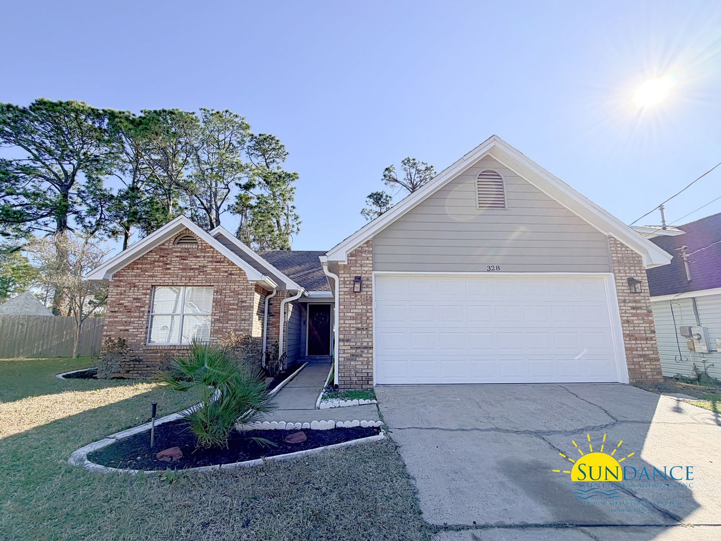 Mary Esther House: 328 Brookwood Boulevard