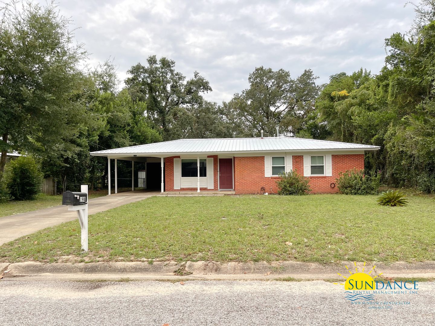 Fort Walton Beach House: 198 Baggett Place