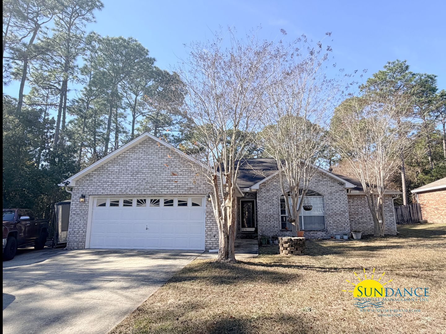 Crestview House: 149 Steeplechase Drive