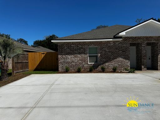 Lovely 2 Bedroom Unit in Fort Walton Beach! – photo 1