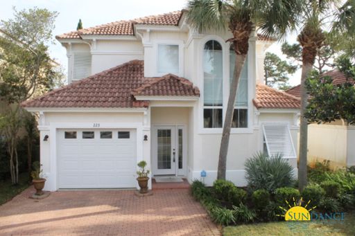 Stunning three bedroom home in Calusa Bay, Destin! – photo 1