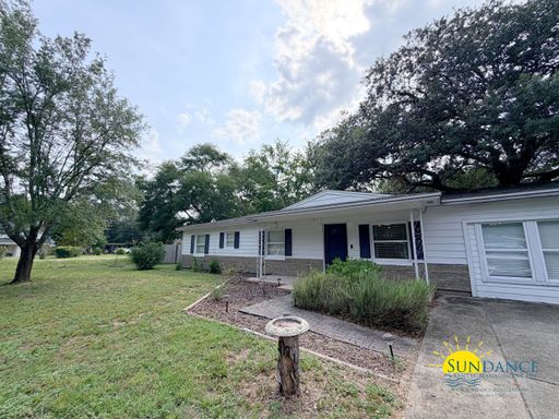 Spacious 4-Bedroom Fort Walton Beach Home Near Hurlburt & Eglin AFB! – photo 1
