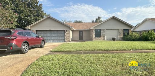 Gorgeous3 Bedroom Home in Mary Esther!