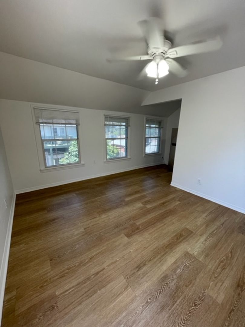 Phoenix Apartment: 26 W. Culver St.