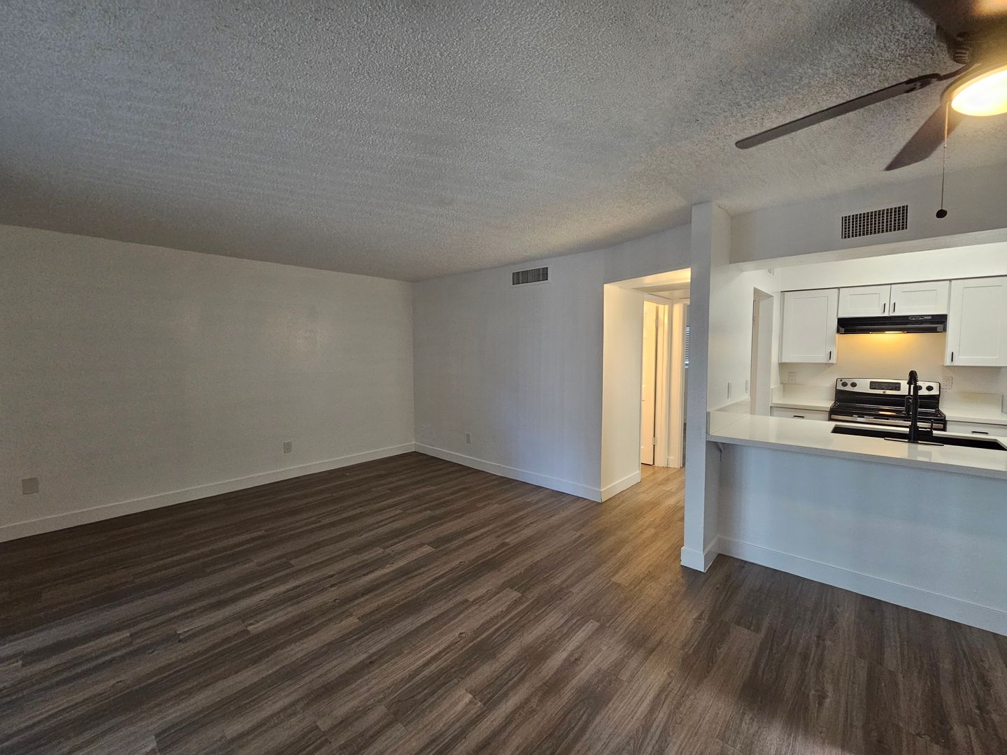 Mesa Apartment: 210 N. Alma School Rd