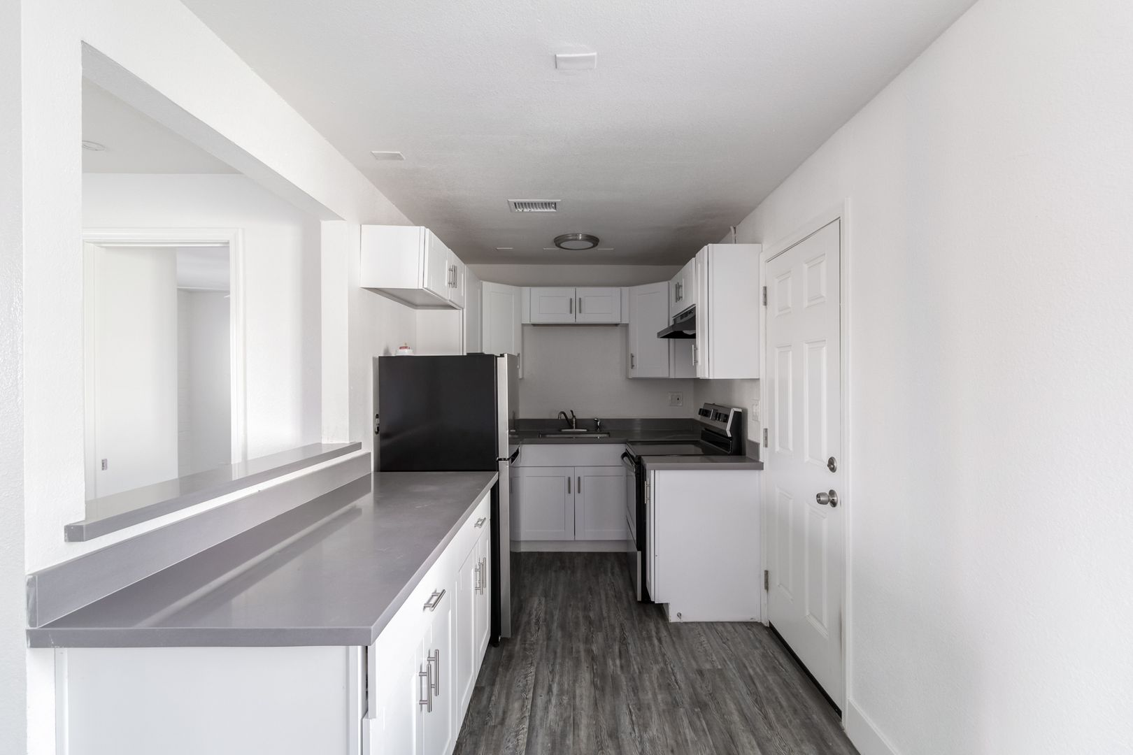 Phoenix Apartment: 3438 N. 37th St.