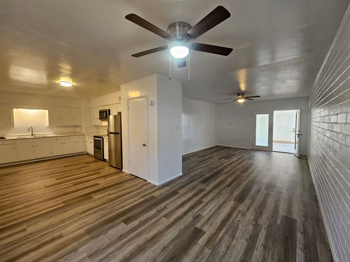 Mesa Apartment: 315 W. 10th Pl.