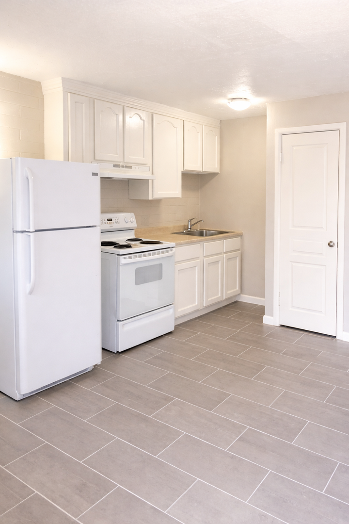 Phoenix Apartment: 608 N. 9th St.