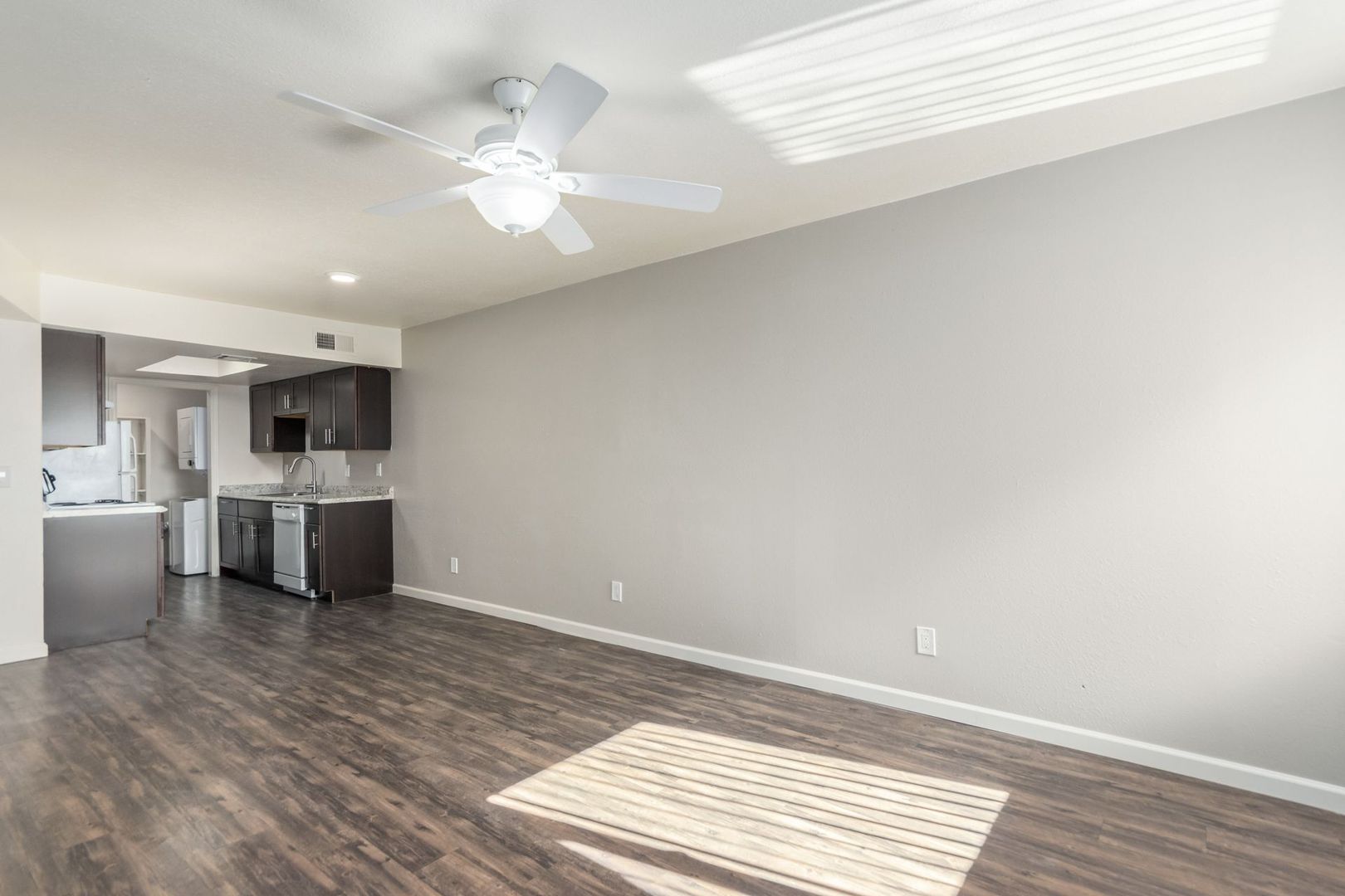 Mesa Apartment: 633 W. 1st Ave.