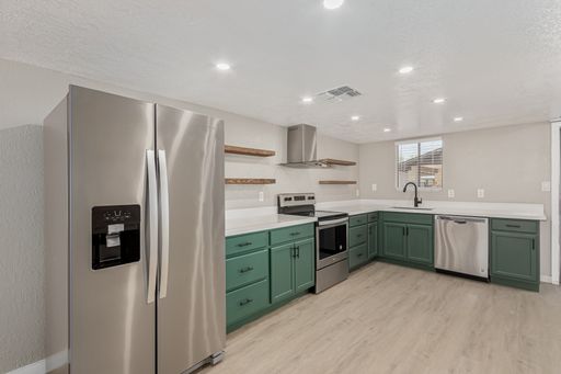 Newly remodeled 2 bedroom/2 bathroom- Mill & University – photo 1