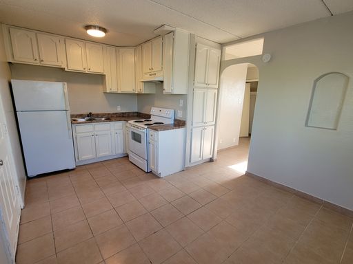 Junior One Bedroom - Garfield District! 6 Weeks Free Rent! – photo 1