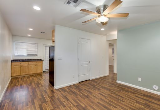 First Month Free! Garden-Style 2 Bed, 2 Bath | Near Downtown & Loop 202 – photo 1