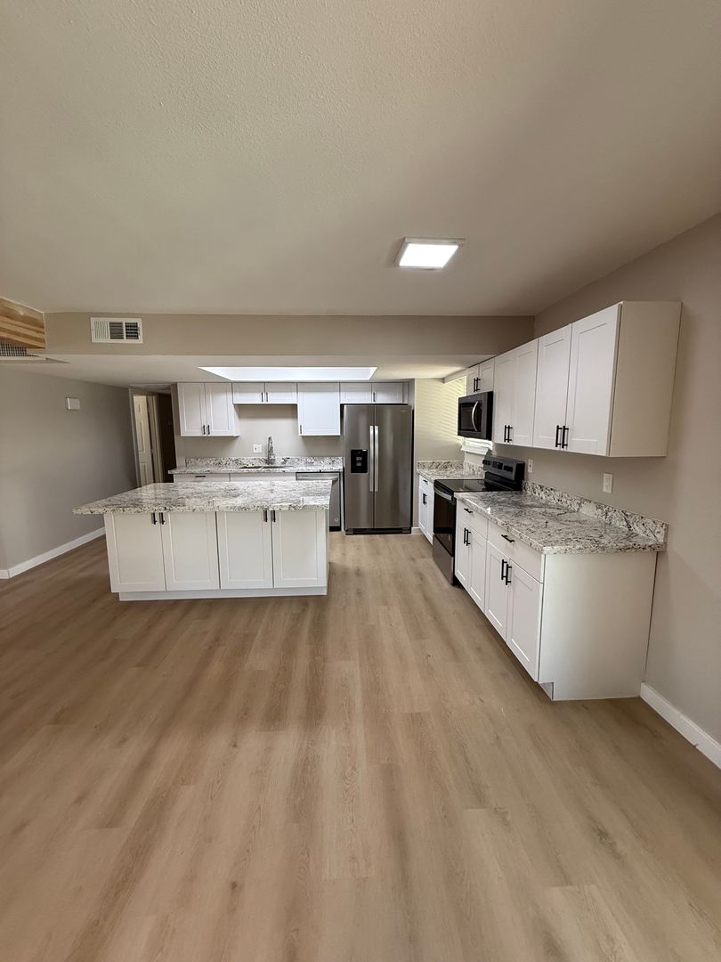 Tempe House: 316 E. Dunbar Dr.