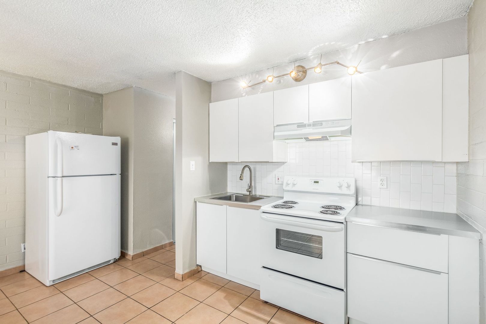 Phoenix Apartment: 608 N. 9th St.