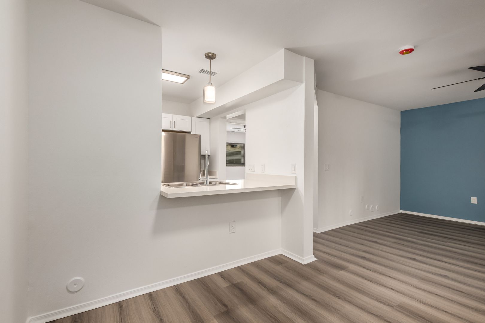 Mesa Apartment: 210 N. Alma School Rd