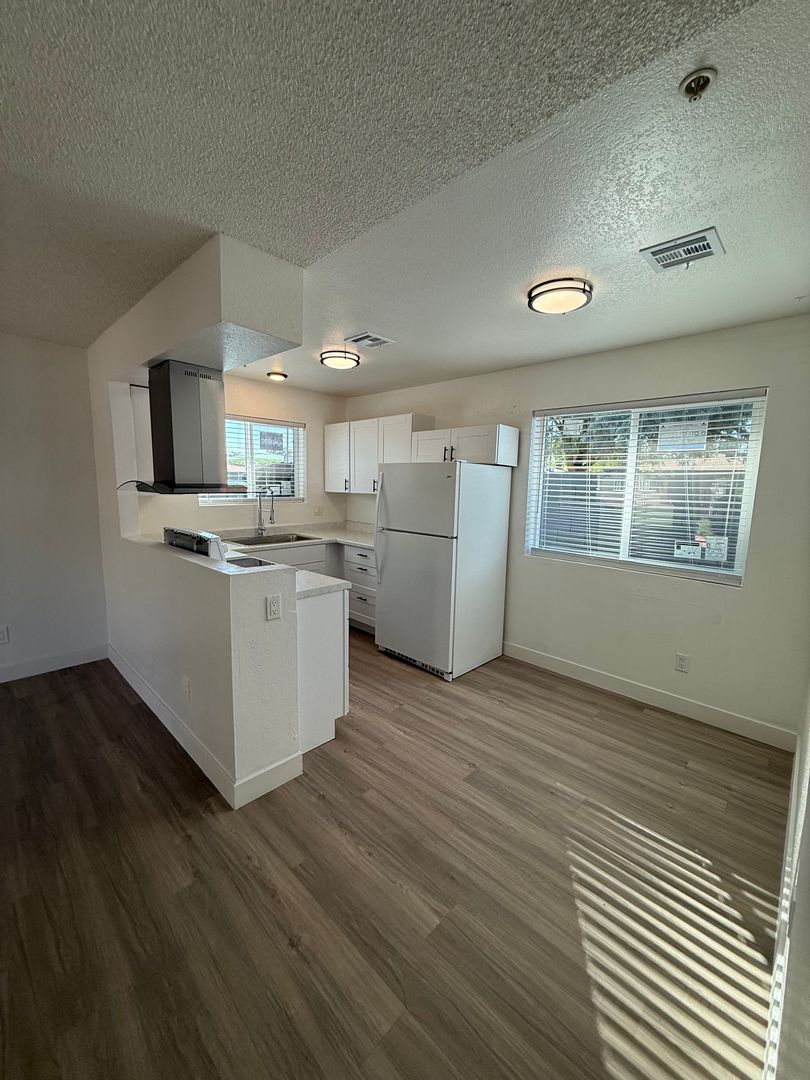 Chandler Apartment: 651 E. Commonwealth