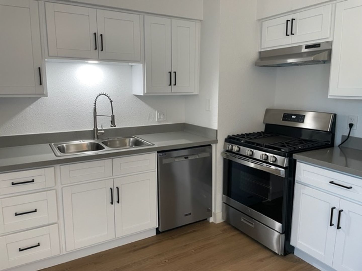 Phoenix Apartment: 5110 N. 21st Ave.